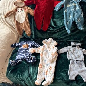 Newborn Winter Sleepers & Fleece Bundle | Cozy Pajamas & Outfits